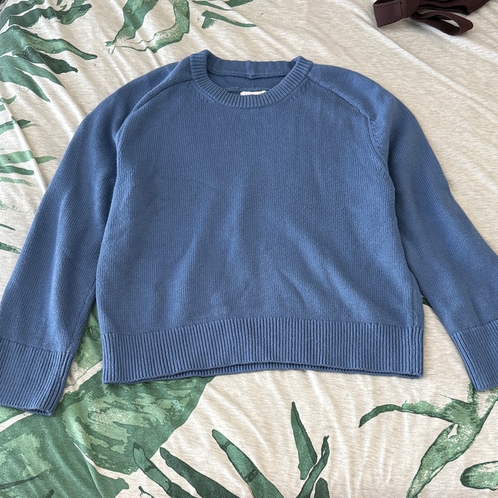 Abercrombie & Fitch Blue Crew Neck Sweater